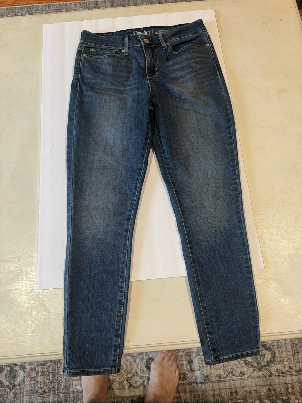Signature by Levi Strauss Dark Wash Skinny Jeans
